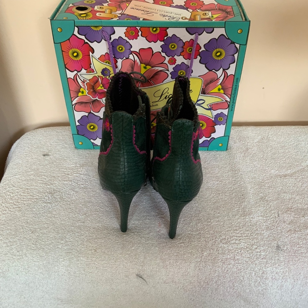 Irregular Choice poetic license size 39 Folklore - Picture 4 of 5